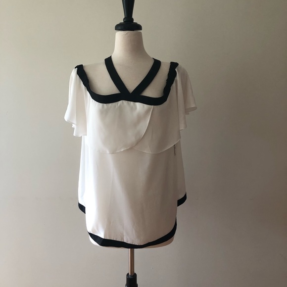 Blouse - Picture 1 of 8